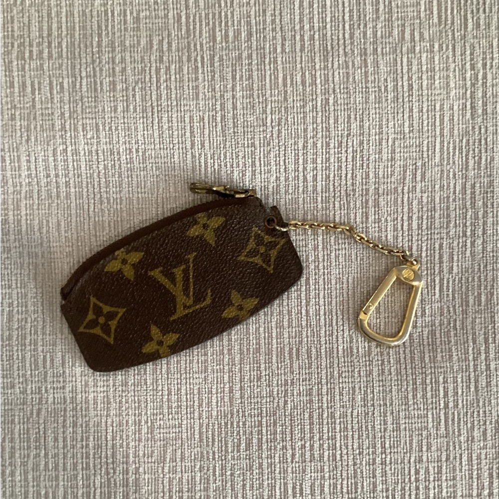 Authentic Rare Vintage Louis Vuitton Monogram Key Cles Pouch Pochette Key Chain